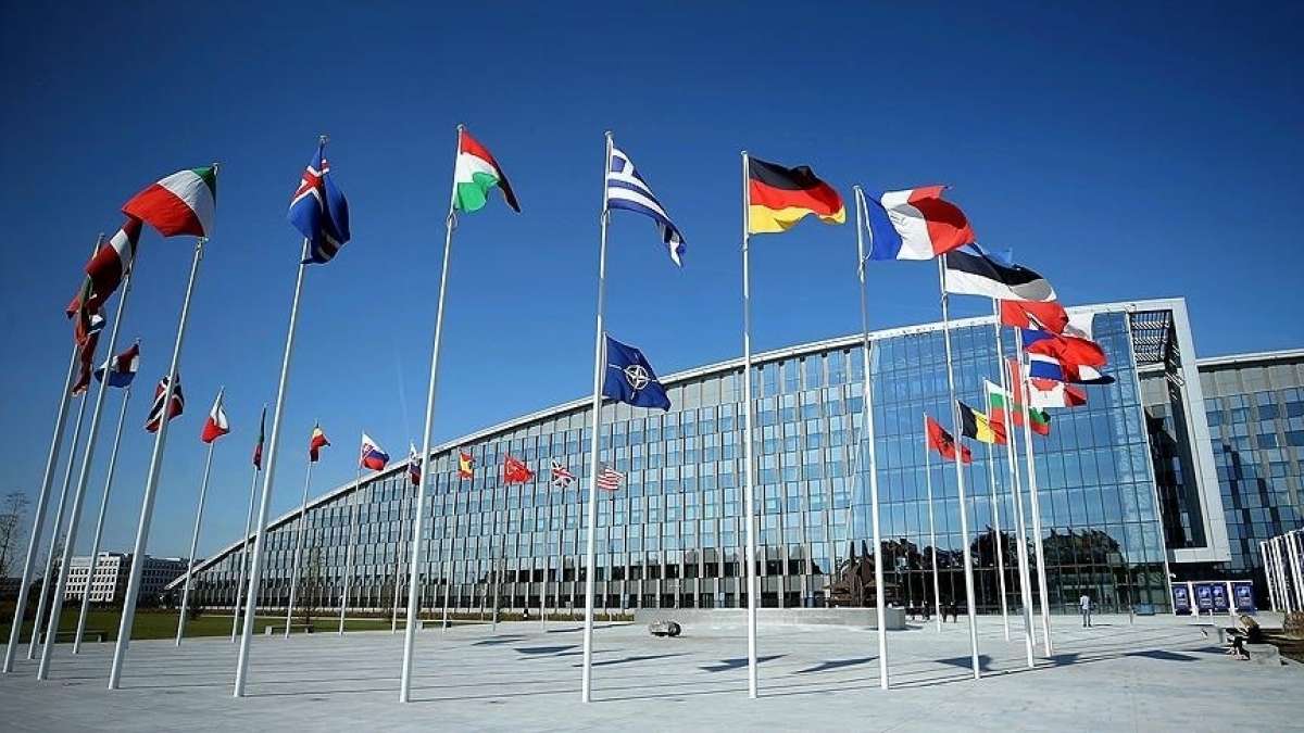 NATO Belarus'a indirilen uçakla ilgili bağımsız soruşturma çağrısı yaptı