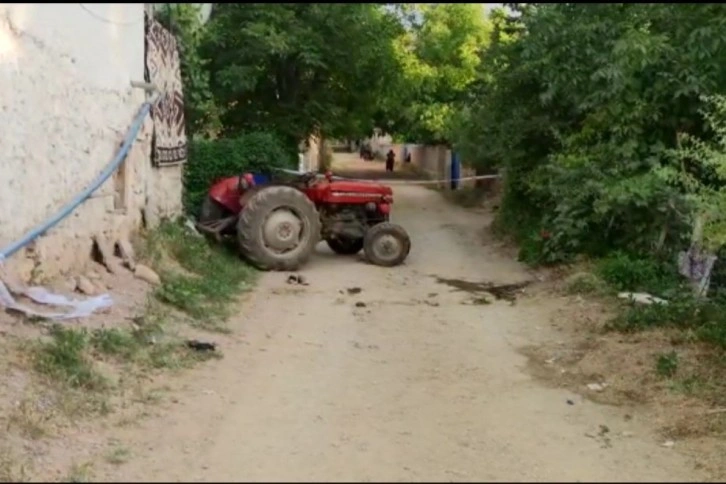 Niğde’de traktör devrildi: 1 ölü, 2 yaralı