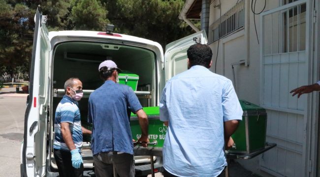 Oğlu tarafından defalarca bıçaklanan baba hayatını kaybetti