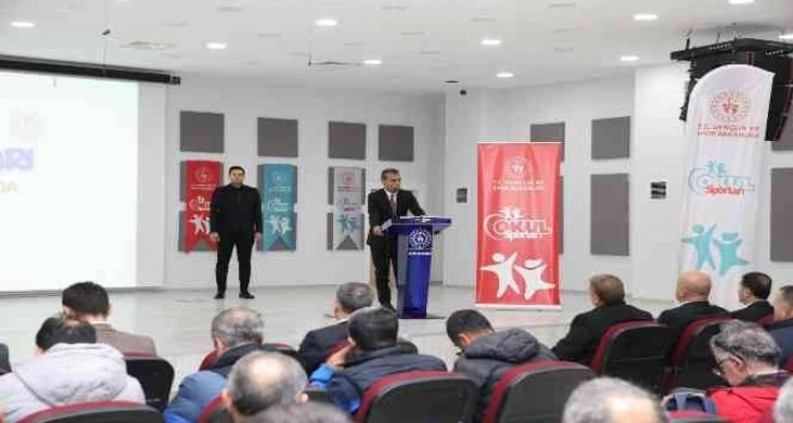 Okul sporları değerlendirme toplantısı yapıldı