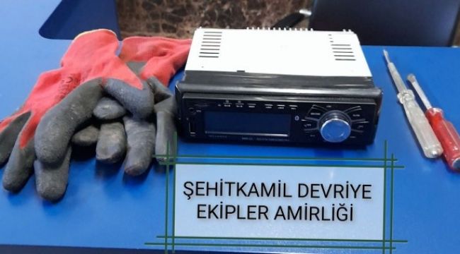 Otomobilden hırsızlık yapan şahıs suçüstü yakalandı