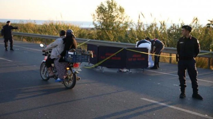 Otomobille çarpışan motosiklet sürücüsü ve eşi hayatını kaybetti