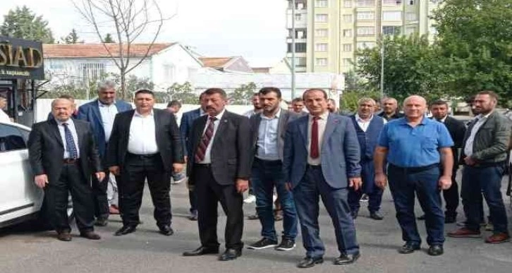 Özmen ailesinden MHP’ye destek