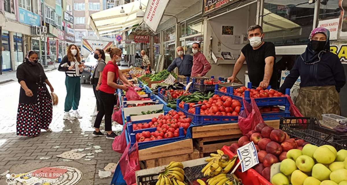 Pazar kurulmadı vatandaşlar manavlara akın etti