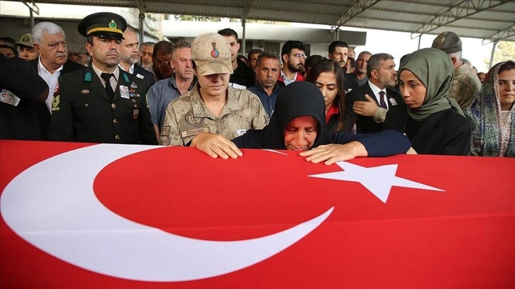 Pençe-Şimşek Operasyonu bölgesinde şehit olan asker son yolculuğuna uğurlandı