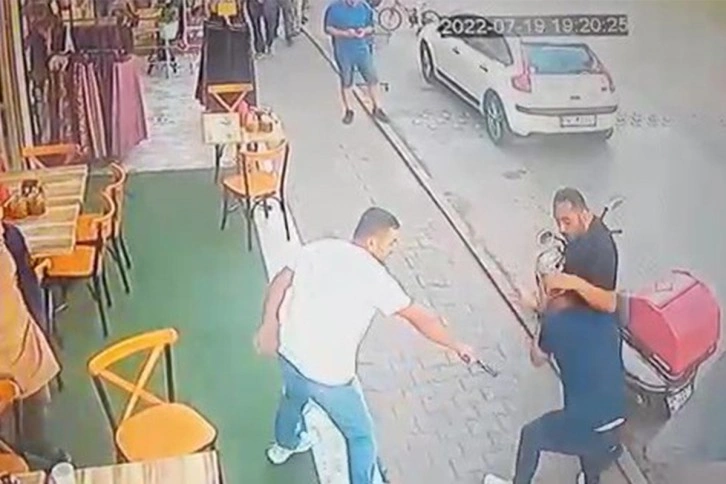 Pendik’te kazayla biten kovalamaca silahlı kavgaya dönüştü