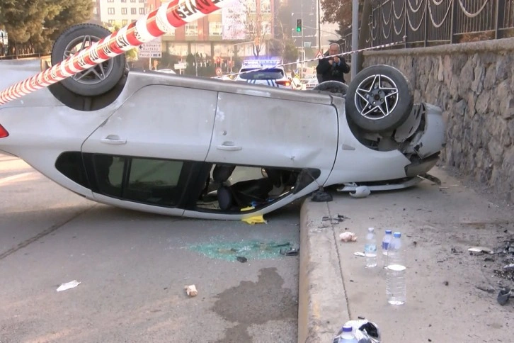 Pendik’te kontrolden çıkan otomobil takla attı: 4 yaralı