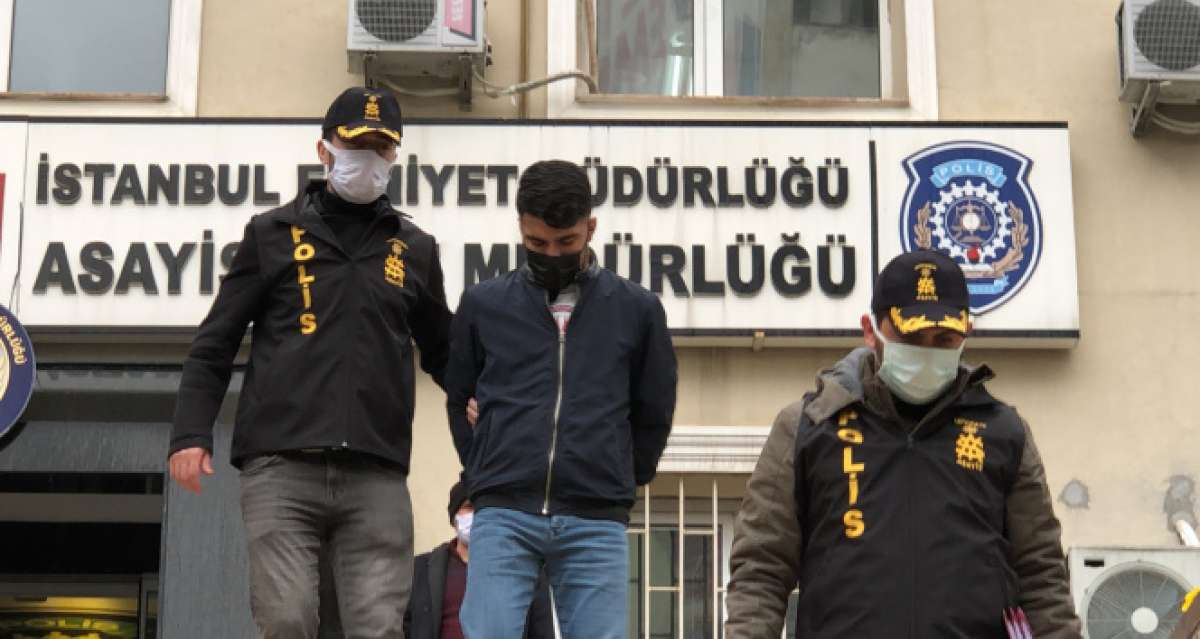 'Polisiz' diyerek girdikleri evden 42 bin 500 lira çalan hırsızlar kamerada