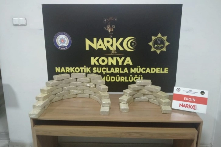 Polisten kaçan araçtan 24 kilo 600 gram eroin çıktı