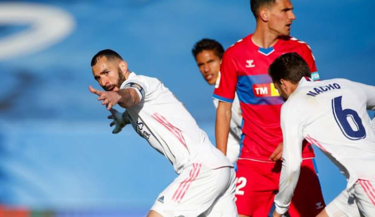 Real Madrid 90+1'de Benzema'yla güldü