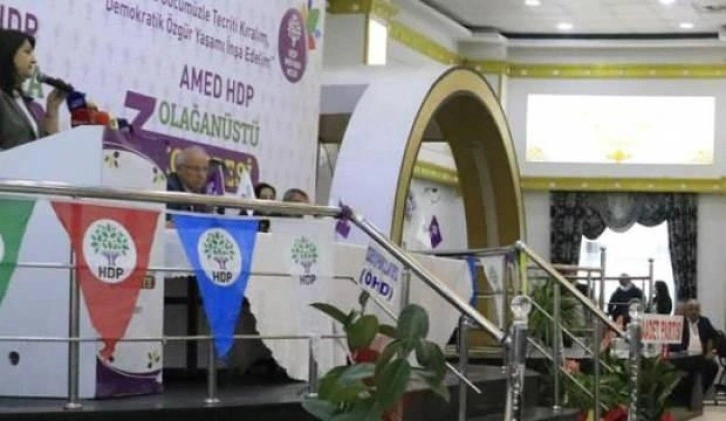 Saadet Partisi'nden HDP'ye çiçek