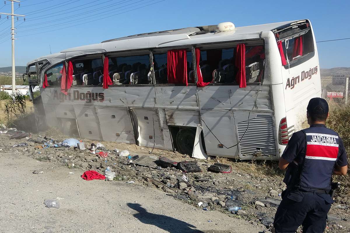 Şarampole devrilen otobüsle ilgili korkunç iddia; 'Şoför uyuyordu'