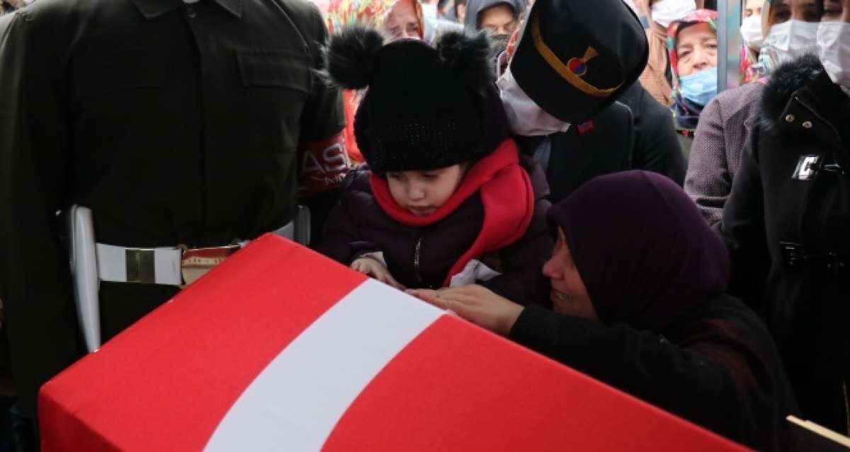 Şehit Piyade Er Selim Gedik, son yolculuğuna uğurlandı