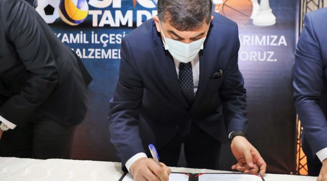 Şehitkamil Belediyesi 351 okula sportif malzeme yardımı gerçekleştirdi