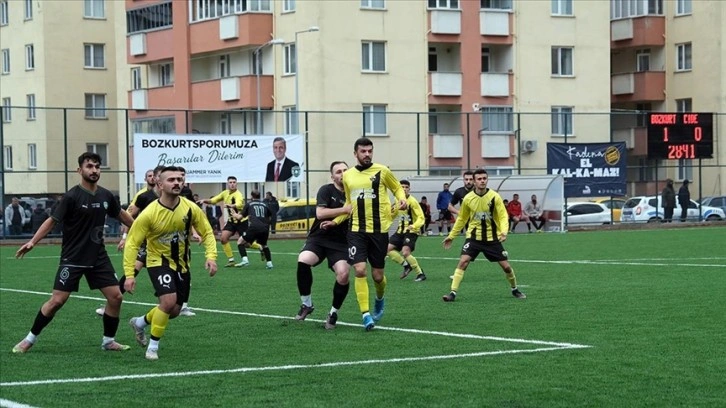 Sel felaketi sonrası Bozkurt'ta ilk resmi futbol müsabakası yapıldı