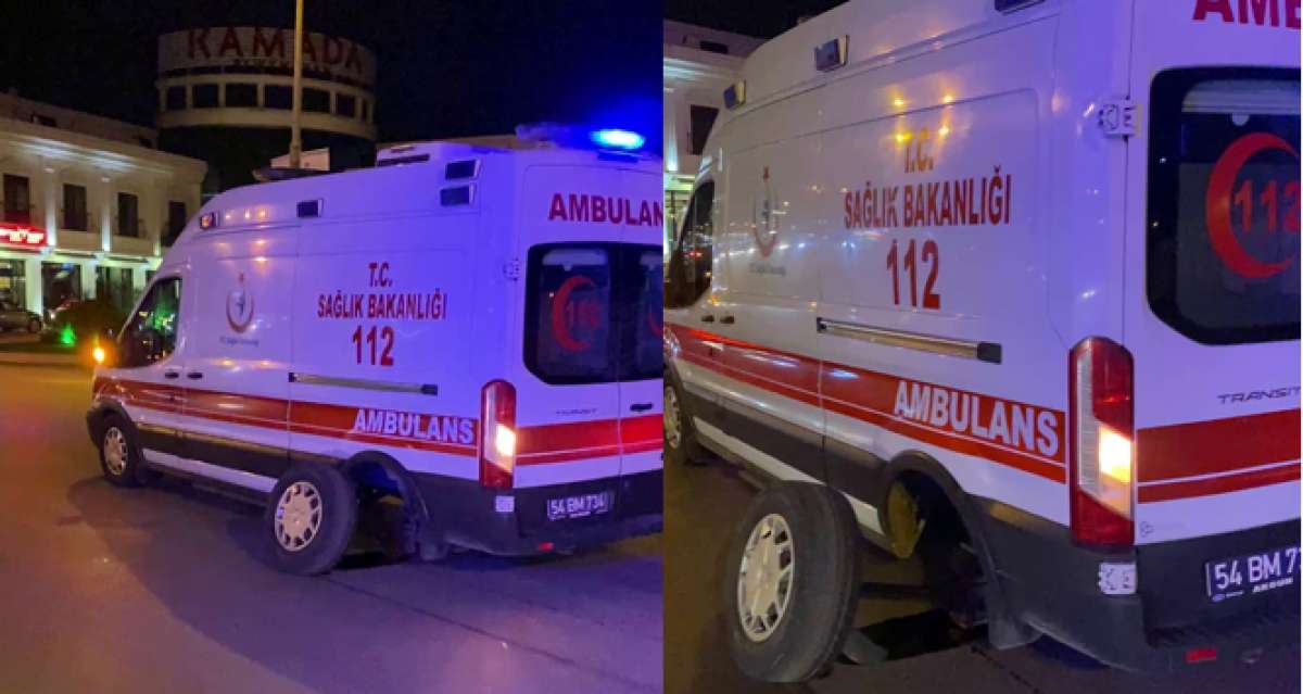 Seyir halindeyken tekeri çıkan ambulans kavşakta mahsur kaldı