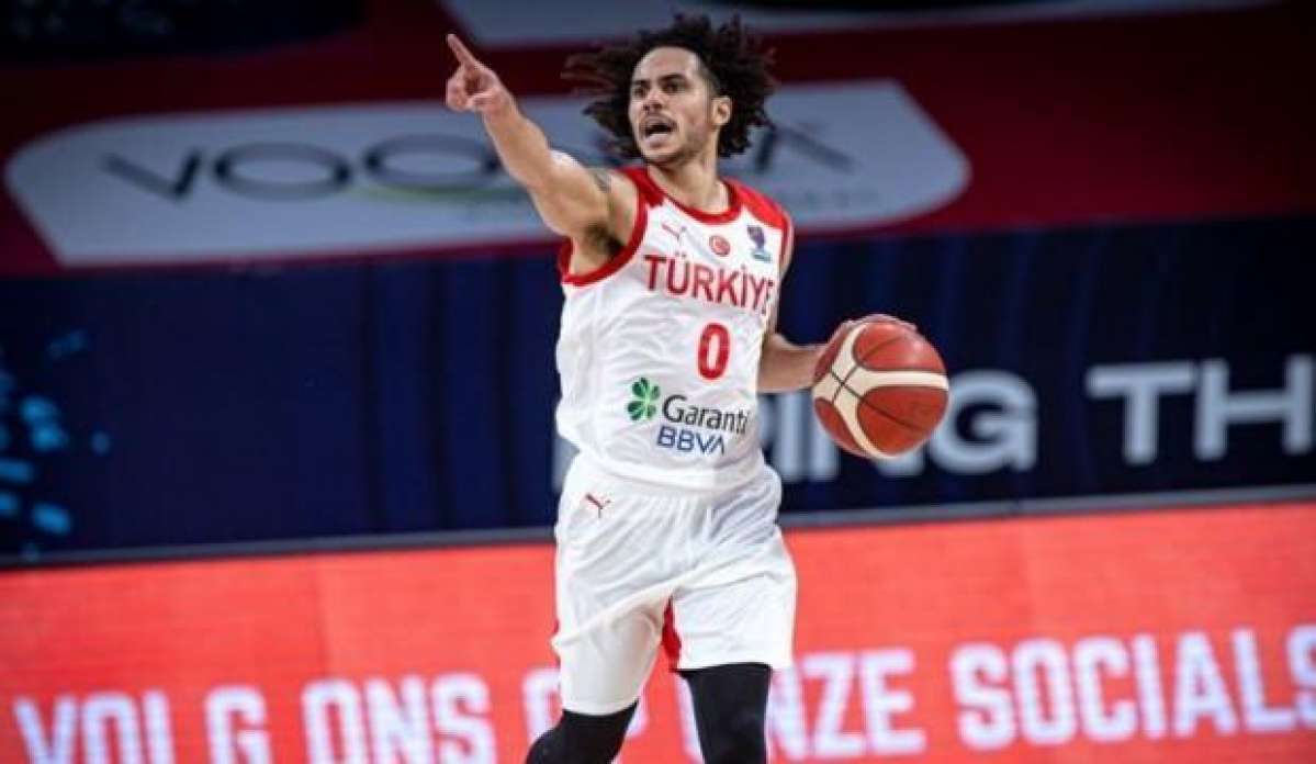 Shane Larkin kadrodan çıkartıldı!