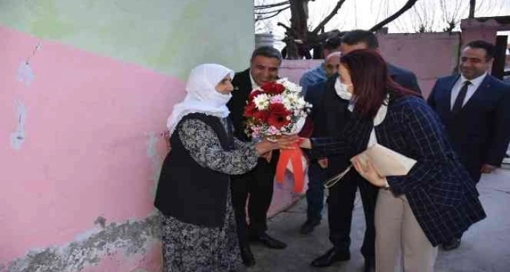 Siirt Valisi Hacıbektaşoğlu, iftarda şehit ailesinin misafiri oldu