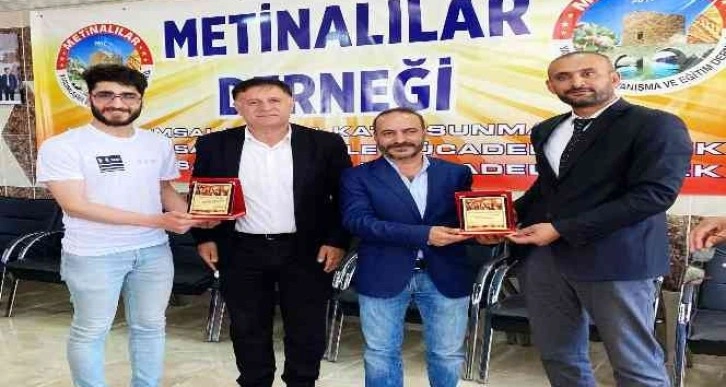 Sinanoğlu ve Metinalılardan İHA’ya iki plaket