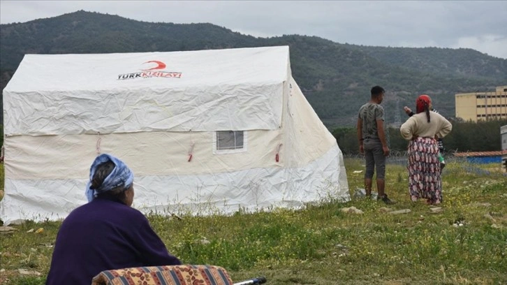 Sinop'ta sağanak su baskınlarına neden oldu