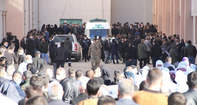 Şırnak'ta göçük altında kalan işçinin cansız bedenine ulaşıldı