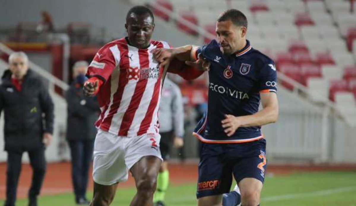 Sivasspor yıkılmıyor! Tarihi seriye devam!