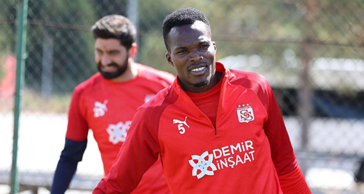 Sivasspor'da Isaac Cofie'nin durumu belirsiz!