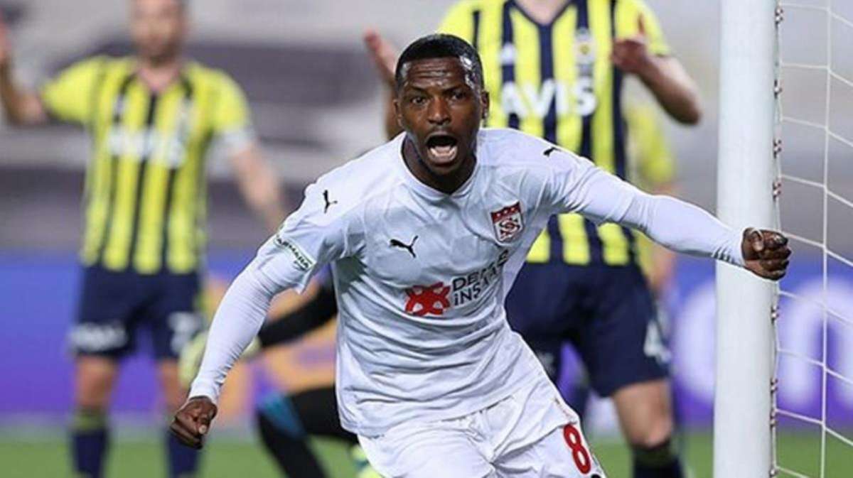 Sivassporlu Kayode'den Fenerbahçe'yi kızdıracak gönderme: Geldik, gördük, fethettik