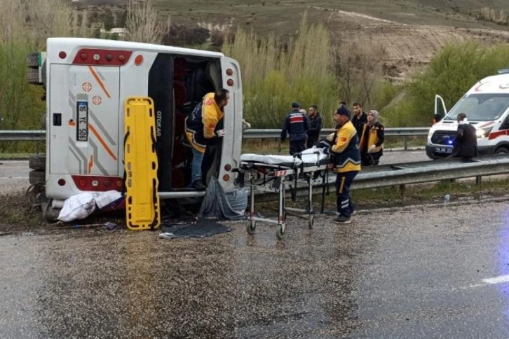 Sivas’ta otobüs kazası: 8 yaralı