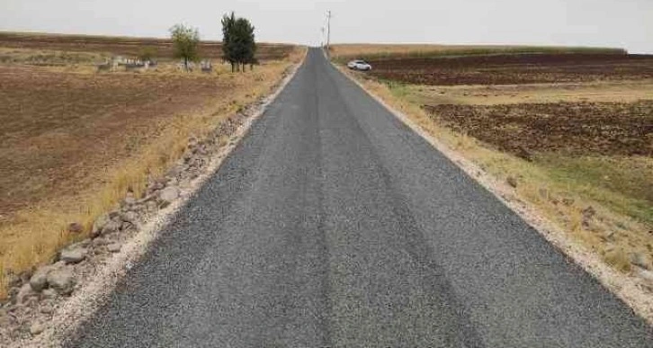 Siverek kırsalında yol yapım çalışması