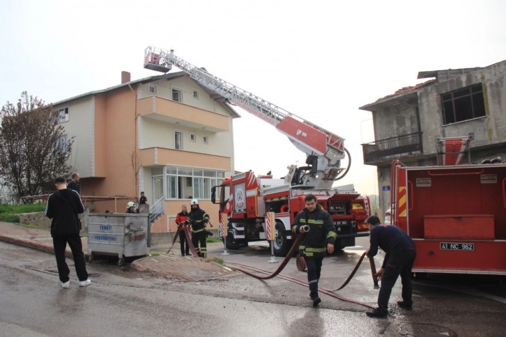 Şömineden çıkan yangın paniğe sebep oldu