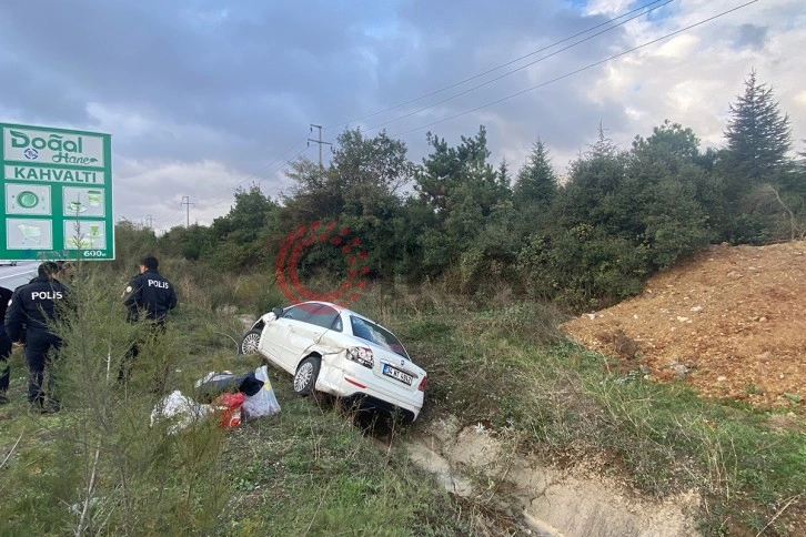 Su kanalına düşen otomobildeki küçük kız yaralandı