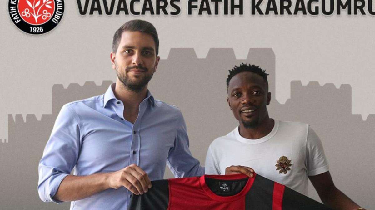 Süper Lig'e bir yıldız daha geldi! Ahmed Musa resmen Fatih Karagümrük'te