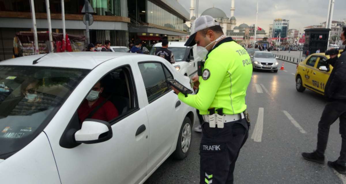 Taksim'de helikopter destekli 'Yeditepe huzur uygulaması' yapıldı