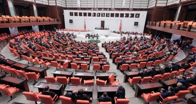 TBMM'de AK Parti Ve MHP'den HDP'lilere sert tepki