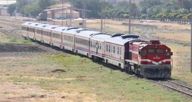 TCCD’den tren rayları etrafında ilaçlama uyarısı