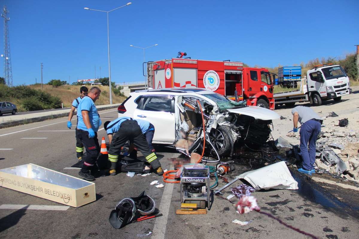 Tekirdağ'da feci kaza: 3 ölü, 1 ağır yaralı