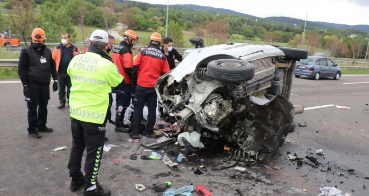 TEM'de feci kaza: 1 ölü, 2 yaralı