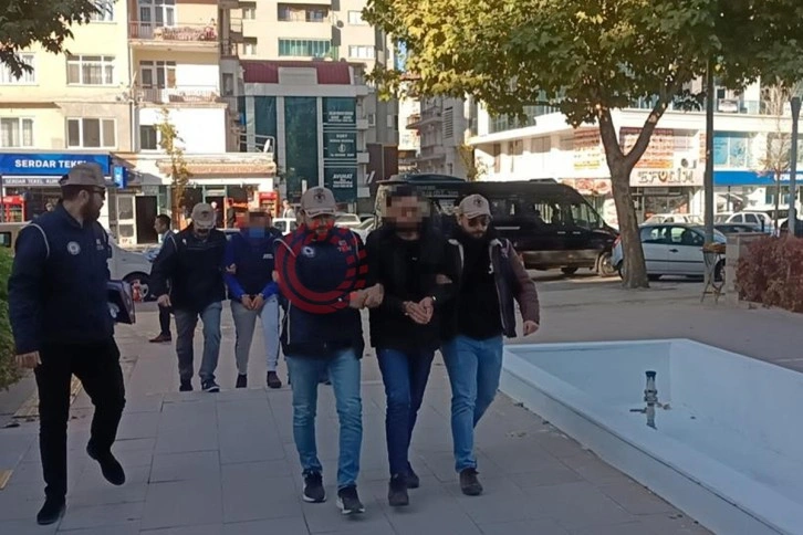 Terör örgütü DEAŞ'ın sözde iletişim sorumlusu ve komutanı tutuklandı