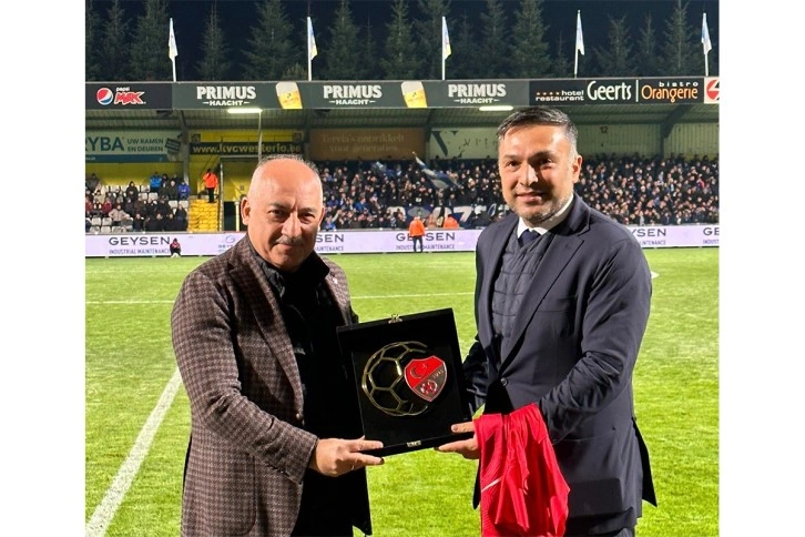 TFF Başkanı Büyükekşi ve beraberindeki heyet, Westerlo - Genk maçını izledi