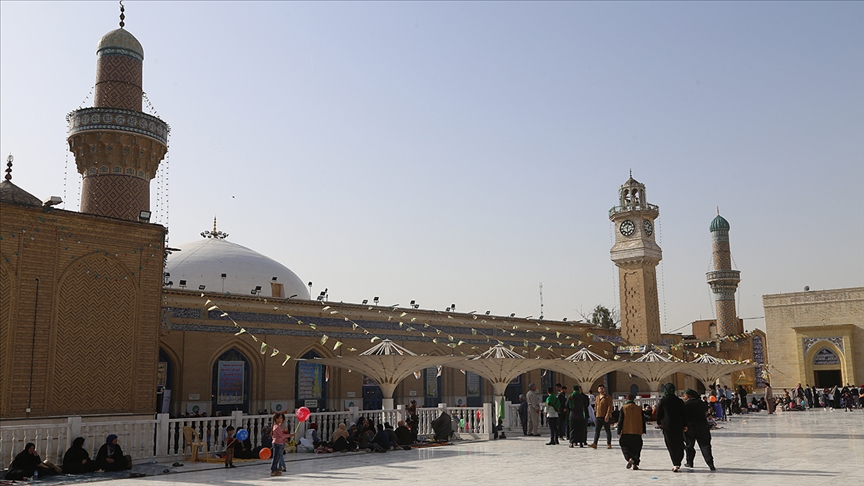 TİKA tarafından Bağdat'taki Abdulkadir Geylani Türbesi'ne Gavs-ı Azam örtüsü serildi