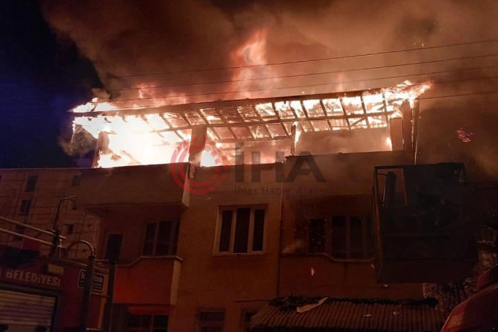 Tokat'ta gecenin karanlığını alevler aydınlattı