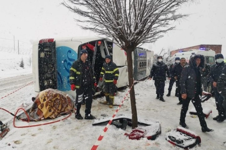 Tokat’ta yolcu otobüsü devrildi: 1 ölü, çok sayıda yaralı