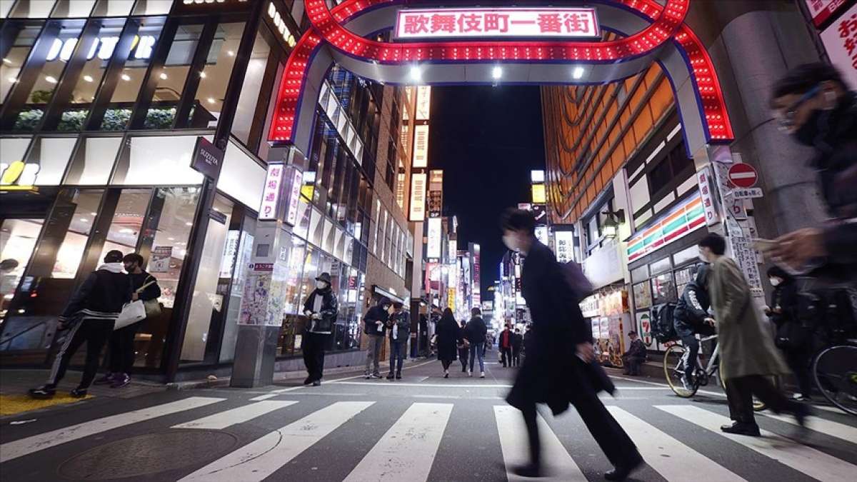 Tokyo ve çevresindeki eyaletlerde Kovid-19 tedbirleri kapsamında uygulanan OHAL kaldırıldı