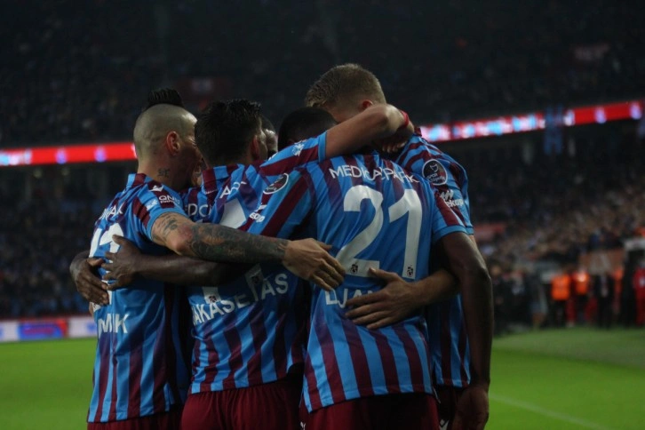 Trabzonspor, Hatayspor'u 2-0'la geçti