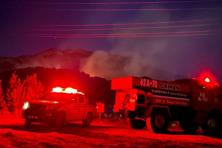 Tunceli’deki yangına müdahale sürüyor