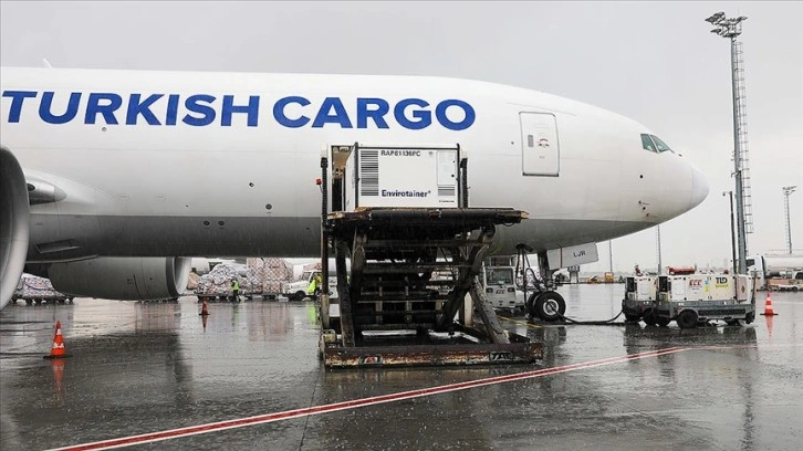 Turkish Cargo 2021'de 335 milyon doz Kovid-19 aşısı taşıdı