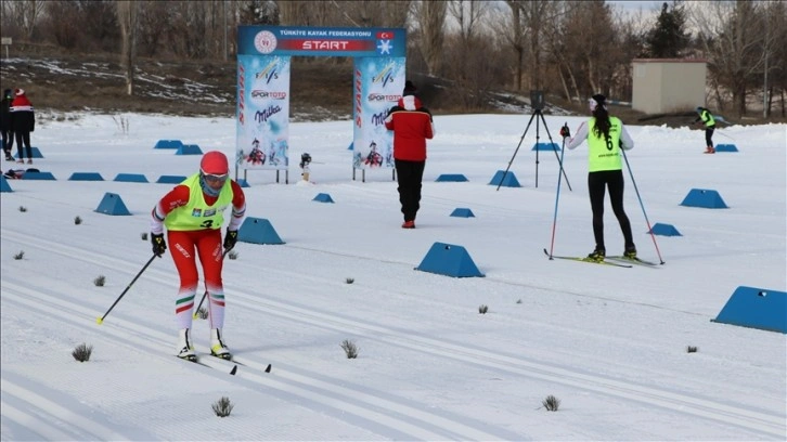 Türkiye Pekin'deki Kış Olimpiyatlarına 7 sporcu göndermeyi hedefliyor