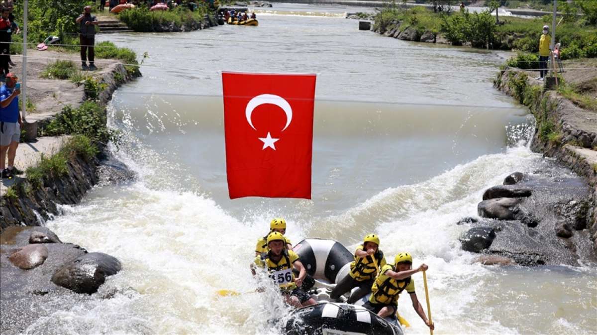 Türkiye Rafting Şampiyonası 1. ayak yarışları Rize'de başladı