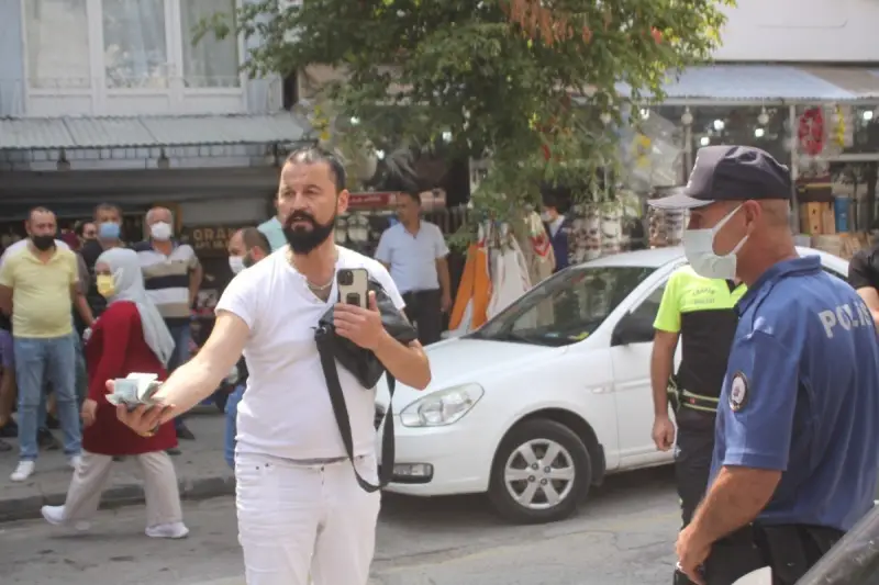 Ünlü yarışmacı polislere hakaret ve alkollü araç kullanmaktan gözaltına alındı